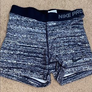 Nike Pro Patterned Spandex